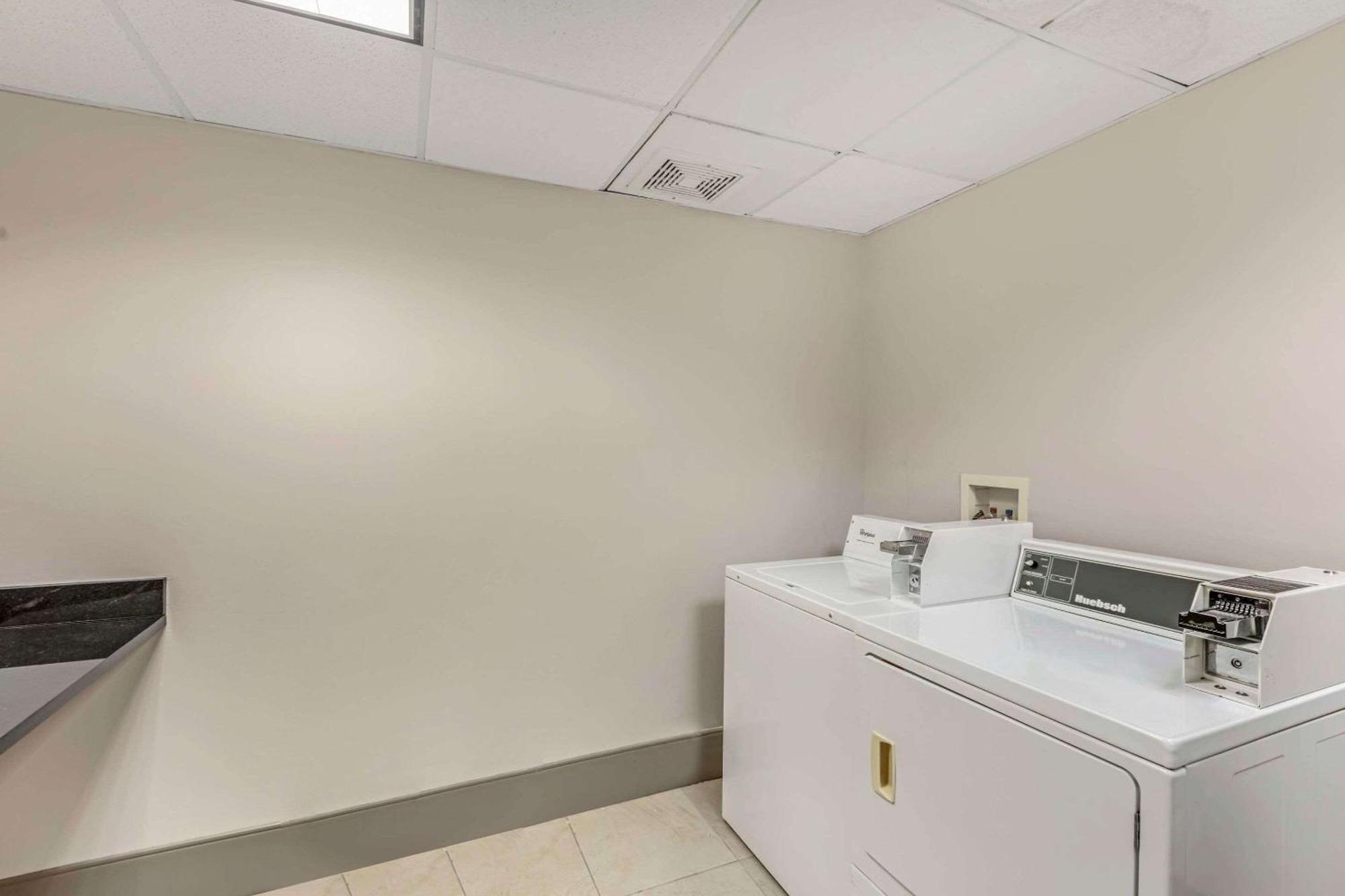 Country Inn & Suites By Radisson, Elk Grove Village-Itasca Dış mekan fotoğraf
