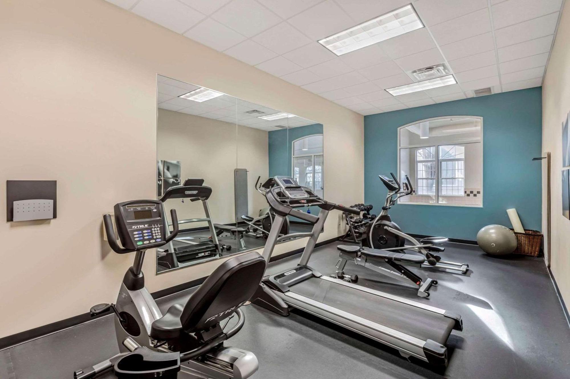 Country Inn & Suites By Radisson, Elk Grove Village-Itasca Dış mekan fotoğraf